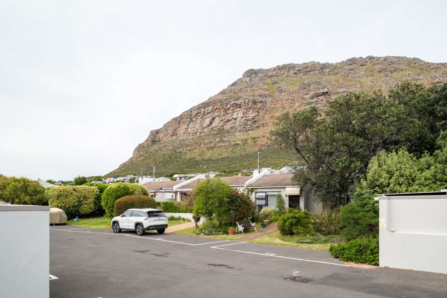 2 Bedroom Property for Sale in Lakeside Western Cape